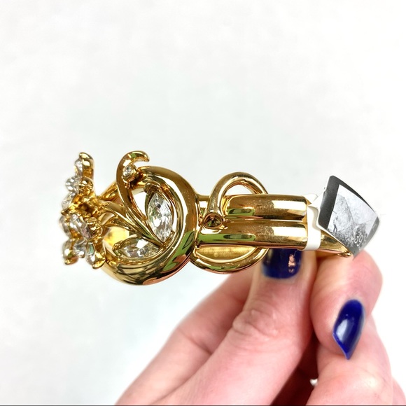 Banana Republic Rhinestone Flower & Gold Bangle Bracelet - Picture 4 of 7